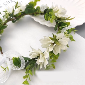 Bandeau Couronne Fleurs en Soie et Feuilles Vertes Avec Nœud en Dentelle Style Forêt Accessoires de Cheveux Floraux Mariage Photographie