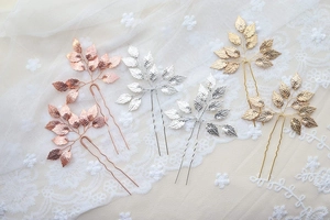 5-piece set of elegant gold leaf bridal hair pins with handcrafted metal wire texture