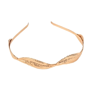 Eleganter goldener Blatt-Haarreif aus Legierung für Hochzeiten und Partys auf Weiß