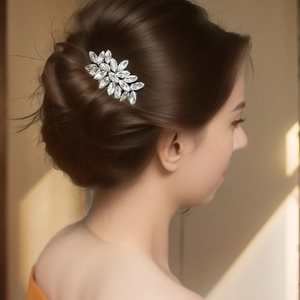 Peigne à Cheveux de Mariée en Alliage d'Argent avec Strass Feuille Cristal Marquise Accessoires de Mariage Élégants Bijoux
