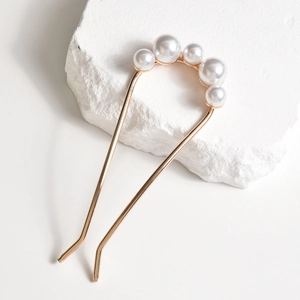 Épingle à cheveux élégante en U avec perles minimalistes sur métal doré poli
