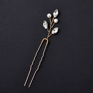 Handmade golden U-shaped hair pin with elegant white pearls and crystal branch leaf motifs