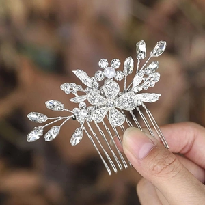Bridal Flower Hair Comb Silver Alloy Rhinestone Artificial Pearl Wedding Hair Accessories For Women Banquet Party Elegant Headpiece