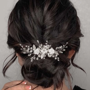 Peigne à Cheveux de Mariée Fait à la Main Élégant Fleur de Résine Blanche Fausse Künstliche Perle Cristal Accessoire pour Mariage Fête Femme