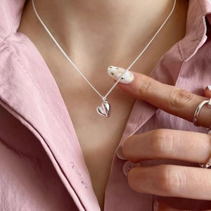 Collier Pendentif Coeur 3D Minimaliste En Cuivre Plaqué Or Argent Chaîne Ras Du Cou Délicate Pour Femme Bijoux Mode