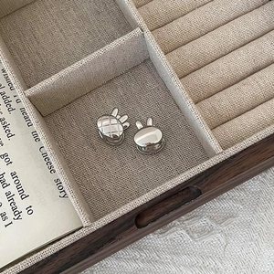 Boucles d'oreilles lapin en argent sterling S925 avec motif losange minimaliste