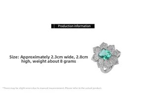 Détails de la bague fleur avec pierre verte de coupe émeraude et dimensions précises