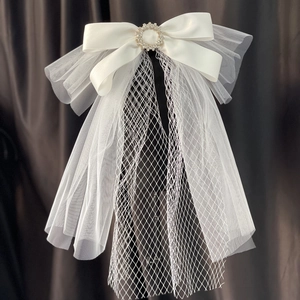 Voile de Mariée avec Nœud avec Strass et Décoration de Perles Artificielles Blanc Court en Tulle Coiffe de Mariage pour Photographie de Voyage Fiançailles Femme Accessoires de Cheveux de Mode