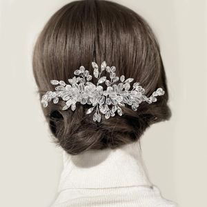 Peigne à cheveux argenté avec strass brillants en forme de feuilles pour mariages