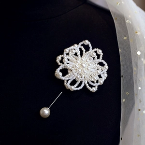 Boutonniere de Flores Hecho a Mano con Perlas Artificiales para Boda Novio Novia Corsage Estilo Coreano Broche Floral