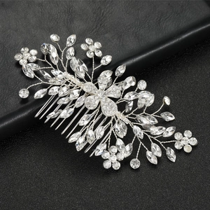 Silver bridal flower hair comb with sparkling rhinestones for wedding hairstyles