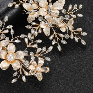 Lot barrettes de mariage dorées avec motifs fleurs papillons et perles blanches chic