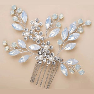 Peigne à cheveux de mariée en argent avec perles, cristaux d'opale et strass brillants