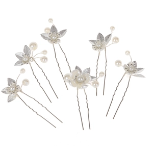Detail of 6-piece silver U-shaped hair pins with white flowers and pearls for weddings