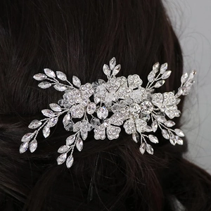 Peigne à cheveux de mariée en argent avec cristaux scintillants et design floral