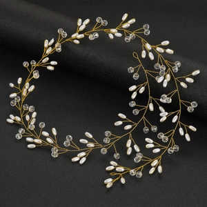 Elegante tralcio per capelli da sposa dorato con perle e cristalli per matrimoni