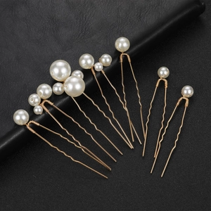 7-piece pearl bridal hair pin set with gold U-shape pins and round white pearls