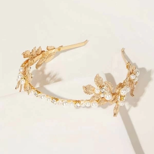 Baroque golden alloy leaf tiara with white pearls for brides and elegant occasions