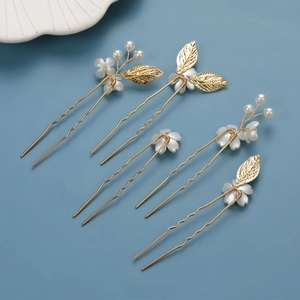Lot de 5 épingles à cheveux de mariée avec fleurs blanches et détails de feuilles dorées