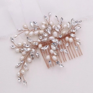 Peigne à cheveux de mariée avec perles et strass au design floral doré rose