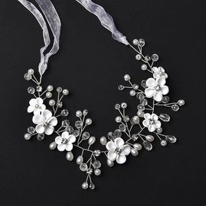 Vigne de Cheveux de Mariée Fait Main Bandeau Avec Fleurs Aspect Céramique Künstliche Perles Cristal Strass pour Mariage Femme Bijoux