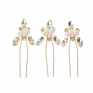Détail de 3 épingles à cheveux de mariée en U avec cristaux marquise et perles blanches
