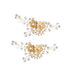 Coppia di clip per scarpe da sposa in oro con fiori, perle bianche e cristalli brillanti