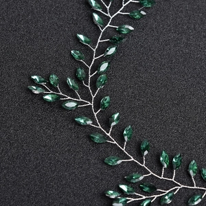 Vigne de cheveux en cristal marquise vert émeraude avec fil d'argent pour mariée