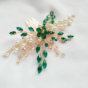 Handmade emerald crystal and pearl bridal hair comb with gold wire floral design