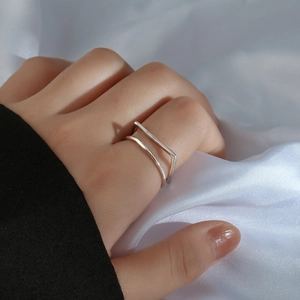 Double-layered square geometric silver ring for women in minimalist aesthetic style