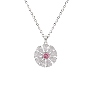 Collier élégant avec pendentif fleur en zircon rose et chaîne argentée pour femme chic