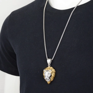 Collier hip hop avec pendentif tête de lion bicolore argent et or sur chaîne vénitienne