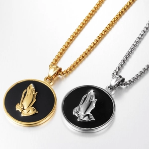 Hip Hop Titanium Steel Praying Hands Pendant Necklace Round Disc Black Enamel Embossed Religious Jewelry For Men Women