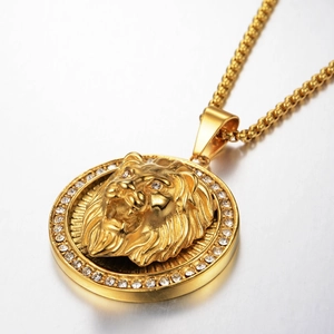 Hip hop ketting met gouden leeuwenkop hanger met kristallen en een kralenketting