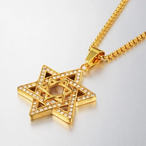Collana con pendente a esagramma in acciaio inossidabile dorato e cristalli brillanti