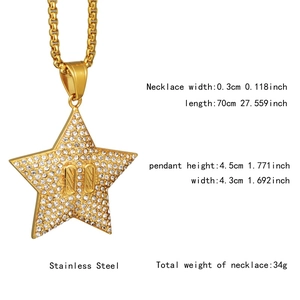 Dimensiones detalladas del colgante de estrella en acero dorado con circonitas