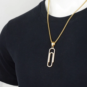 Collier avec pendentif trombone plaqué or et cristaux micro-pavés pour hommes et femmes