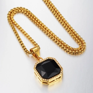 Collana hip hop placcata in oro con pendente quadrato in pietra nera e zirconi lucidi