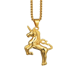 Polished gold unicorn pendant necklace with box chain for hip-hop streetwear fashion