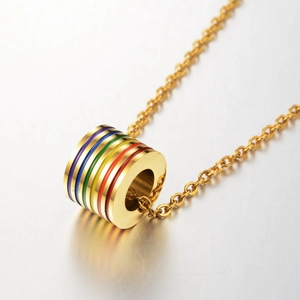 Collier Pendentif Cylindre Rayures Arc-en-ciel Hip Hop Acier Inoxydable Chaîne Or Bijoux LGBTQ Pride Unisexe