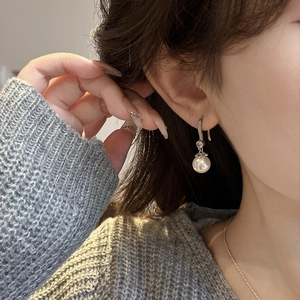 French Style Artificial Pearl Dangle Earrings Copper Plated White Gold Micro Inlaid Zircon Flower Cap Ear Hooks For Women Elegant Jewelry