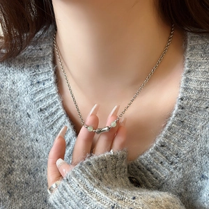 Retro Chinese Style Copper Bamboo Knot Pendant Necklace With Artificial Green Beads Silver Plated Women Daily Jewelry Gift