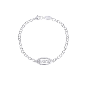 Bracelet minimaliste en argent avec plaque ovale gravée LOVE ME et fermoir mousqueton