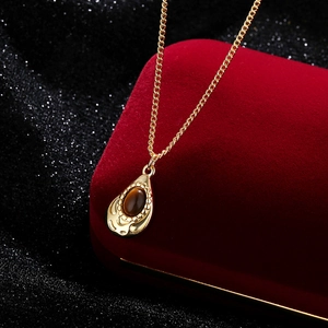 Vintage French Style Copper Tiger's Eye Water Drop Pendant Necklace For Women Gold Plated Elegant High End Fine Jewelry Gift