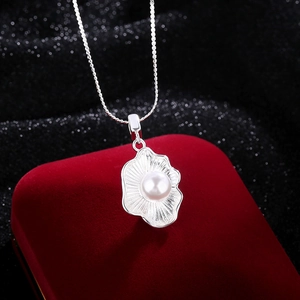 Elegant shell pearl pendant necklace in silver finish with a dainty cable chain