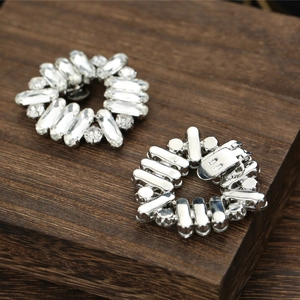 Sparkling crystal rhinestone shoe clips for bridal high heels with silver metal buckle