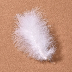 White Feather Hair Clip Elegant Bridal Wedding Accessories Romantic Ethereal Headwear For Women Girls Party Photography Props