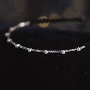 Serre Tête en Alliage Or Künstliche Perle Strass Élégant Style Français Accessoire Cheveux Mariage Fête Femme Bijoux de Mode