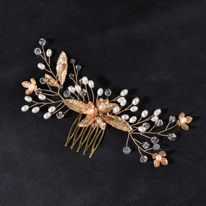 Peigne à cheveux fait main doré avec perles blanches et cristaux pour coiffures de mariée