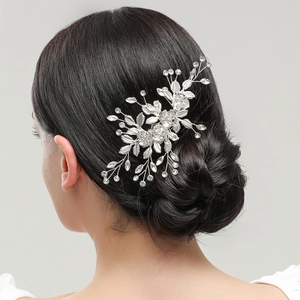 Exquisite Braut Haarkamm Silber mit floralen Strassblättern und Kristallen für Hochzeiten